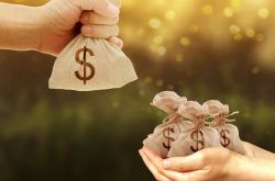 超越范迪克，邓弗里斯10球成新世纪以来为荷兰进球最多的后卫